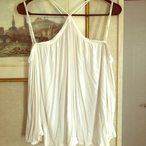 Off the shoulder Ella Moss top!